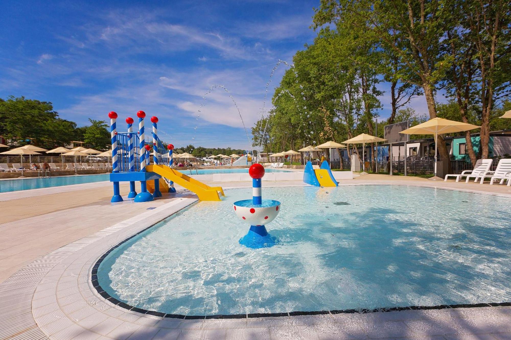Eurocamp Mobile Homes At Campsite Bijela Uvala Porec