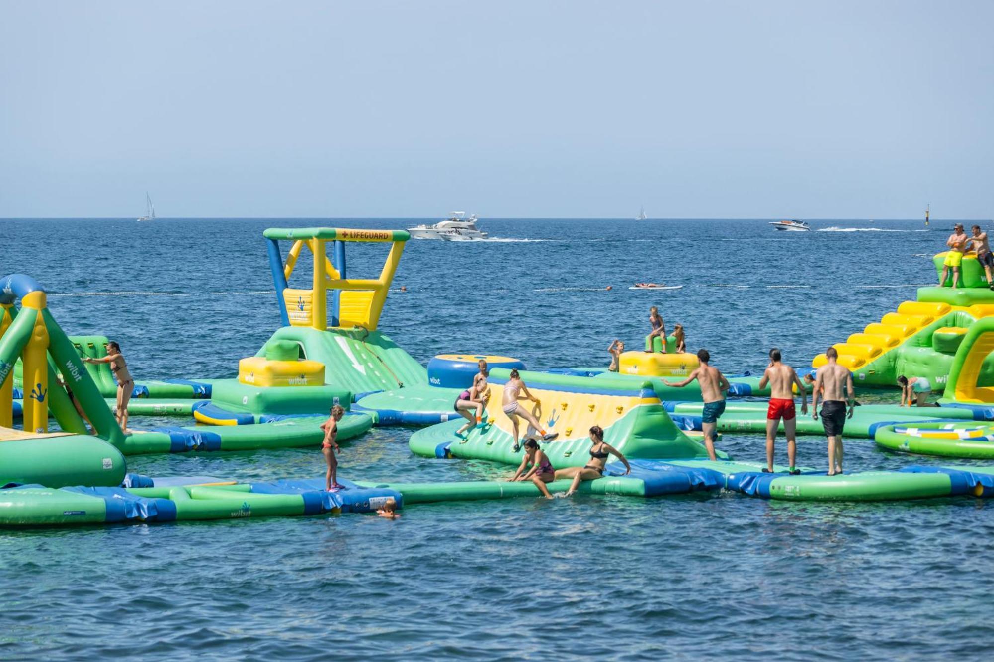 Eurocamp Mobile Homes At Campsite Bijela Uvala Ferienpark Poreč