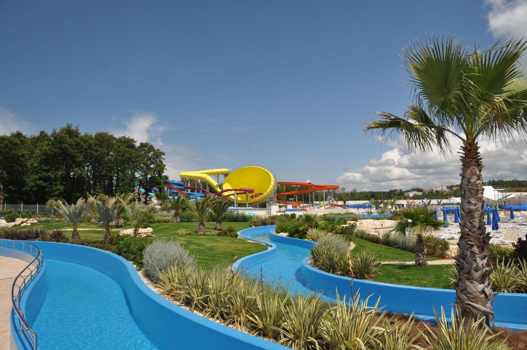 Eurocamp Mobile Homes At Campsite Bijela Uvala Dovolenkový park Porec